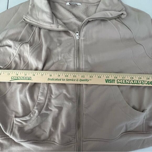 Danskin. Mixed Rib Pull Over Jacket. Size XL - Picture 6 of 7